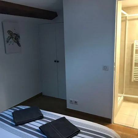 Apartment 10 Rue De La Rampe